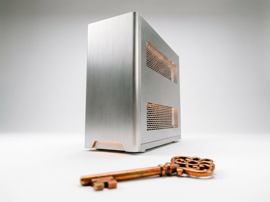 A HostKey alternative without the museum tier.