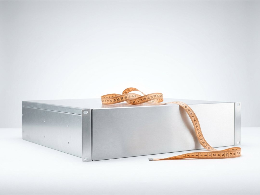 A Scaleway Dedibox alternative, paid in crypto.